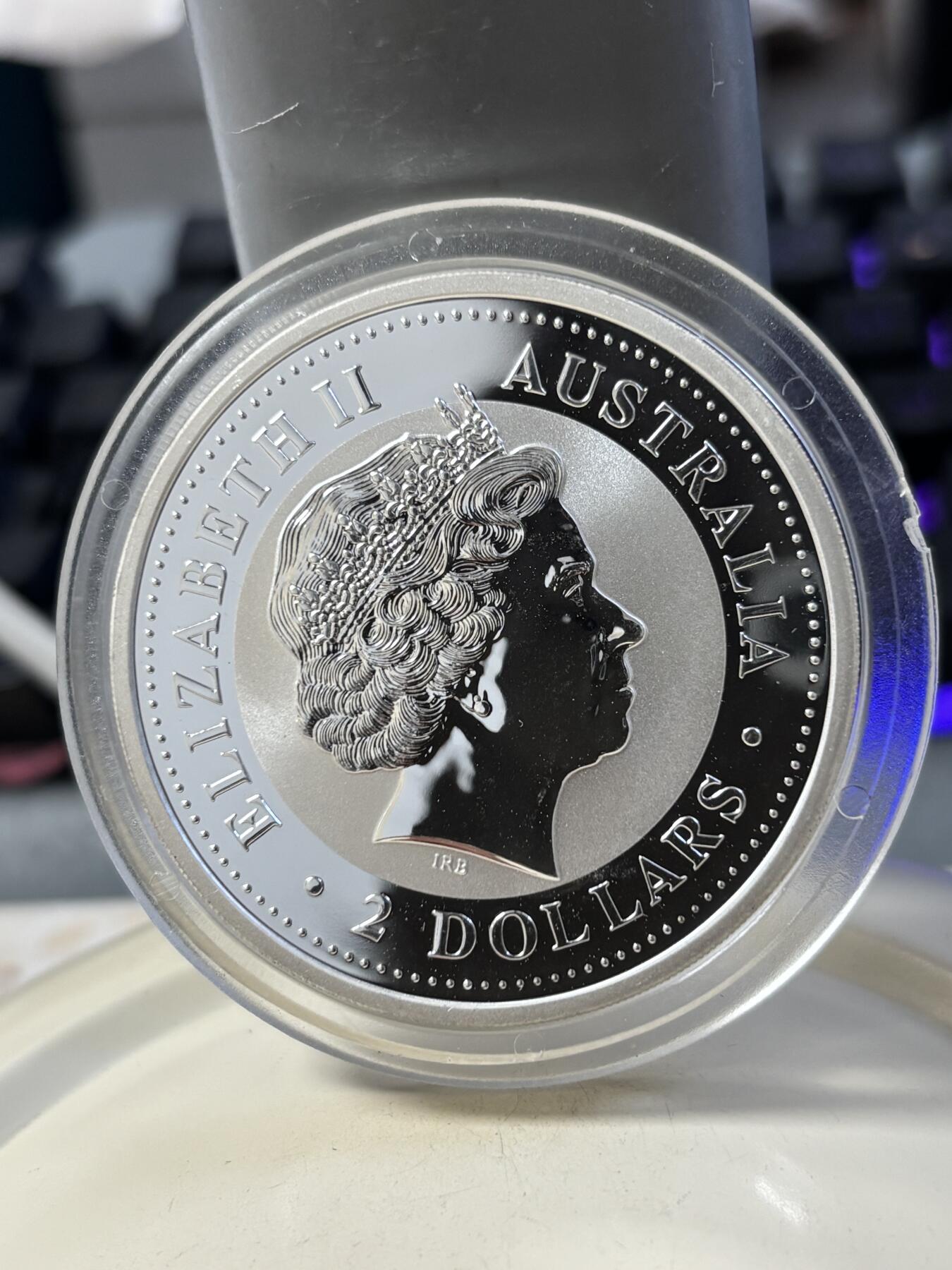 第186期拍卖 澳大利亚2003年十二生肖羊年2盎司999银纪念银币，直径50毫米 材料价格大致1120