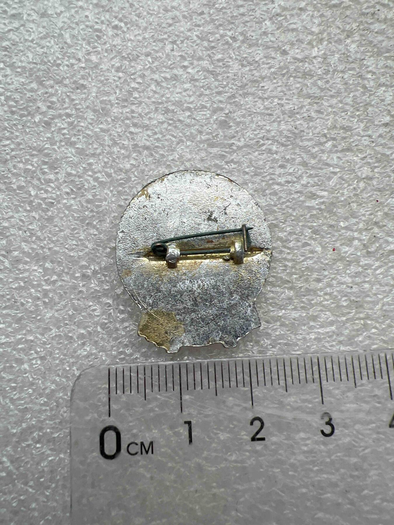 真品像章、纪念章 真品像章、纪念章