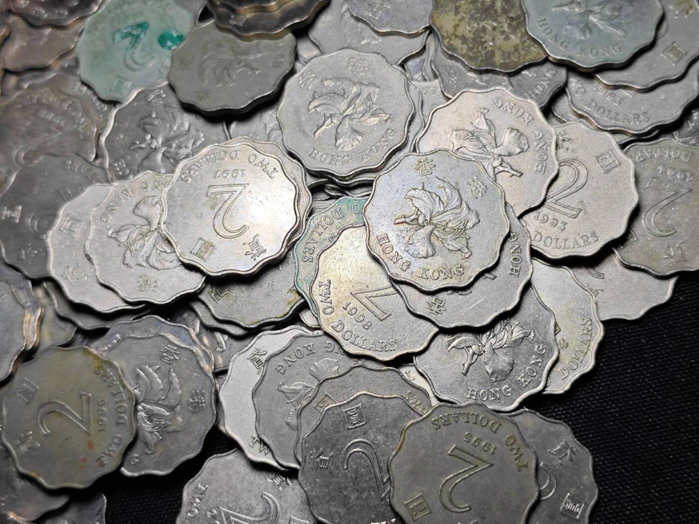 KK钱币收藏小铺 《套币 好品/批量散币专场》  2月预留时间 周末发货  香港2元236枚一组！