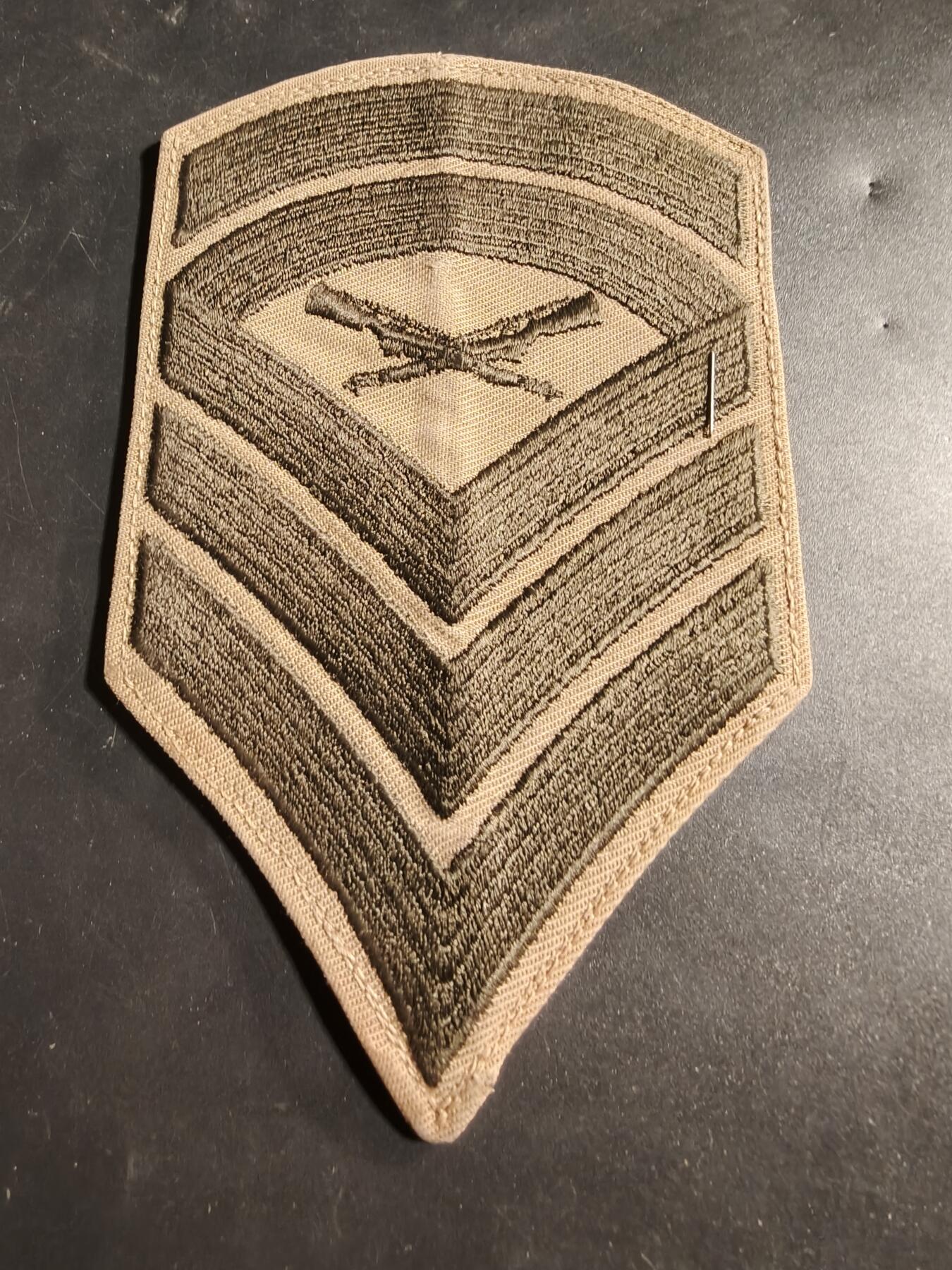 老王徽章第173期 美国海军陆战队参谋军士臂章