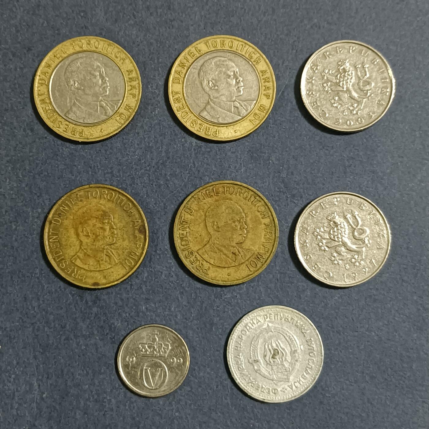 【游宝包邮场】蛇年第104期  各国硬币 8枚