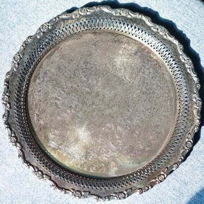 【良泉】第45期【直播场】1月15日晚19.30点开拍！ 208组，西方古代钱币、丝路古珠杂项专场 - 大型【欧洲】镀银果盘/茶盘