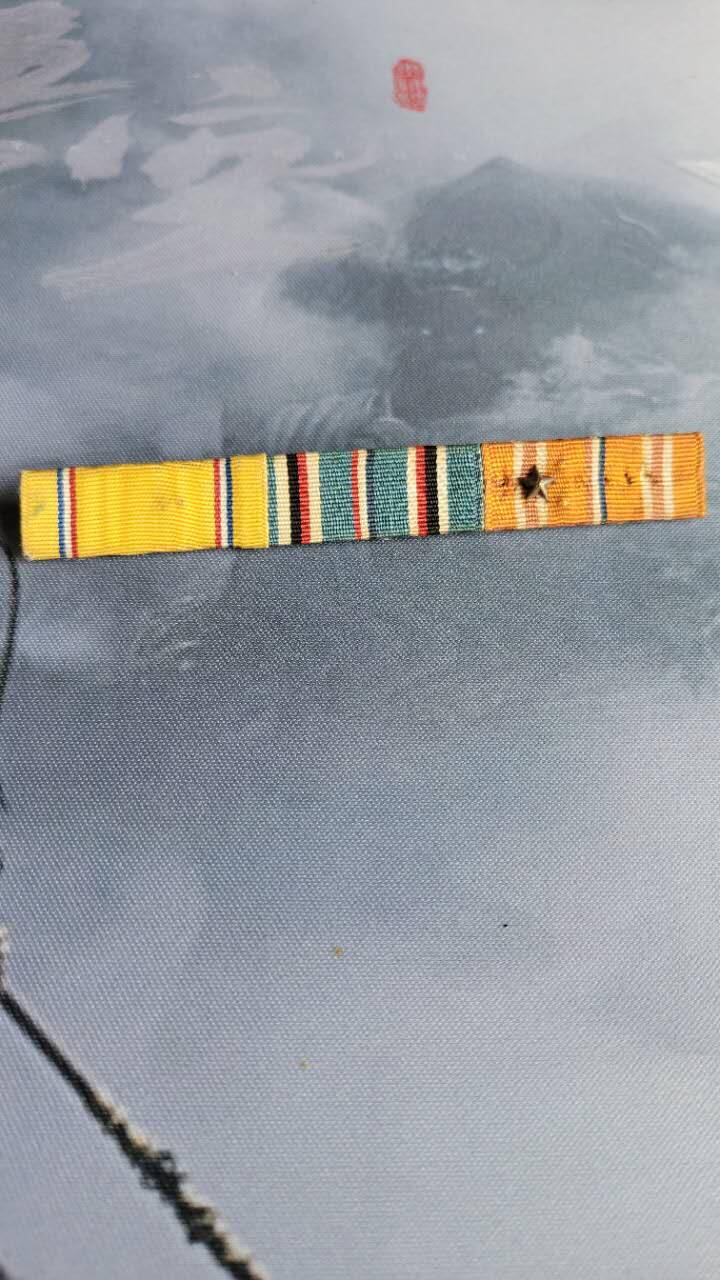 嘉宝良覃世界勋赏第21期拍卖 美国二战三连略章