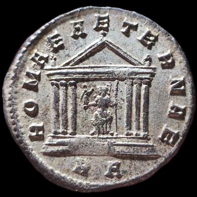 极美品！MS完全未流通！古罗马帝国洗银币 普罗布斯安东尼安努斯 背面罗马神殿，顶级美品，而且这一枚是很少见的类型，它的神殿是六柱神殿，而不是后期那种小小的窄窄的神殿，这一枚的类型在普罗布斯的神殿币里都算是比较不错的品种，而且有这样光度的银层，真的实属罕见了，欧拍至少2600-3000的品相