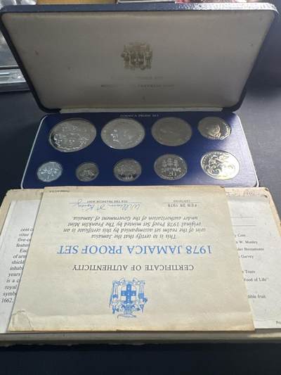 ❤️【币观天下】❤️ 第337期钱币拍卖- 2026.1.2周五晚上6点半场-长期征集拍品 - 牙买加1978年官方精制套币含2枚大银币42.8+41.6克925银