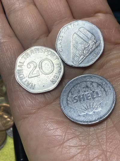 2026年第二场(总第一百七十一场）外国好品散币场(免佣金) - 英国🇬🇧公交代币2枚，壳牌纪念章1枚