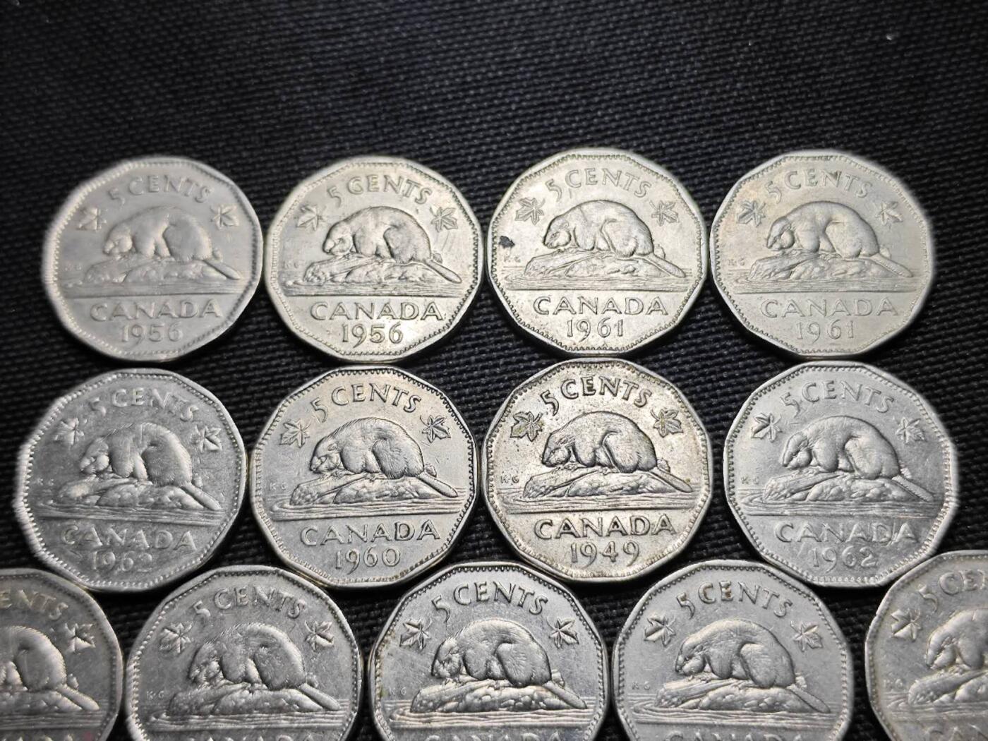 KK钱币收藏小铺 《套币 好品/批量散币专场》  2月预留时间 周末发货  加拿大多边形5分一组19枚