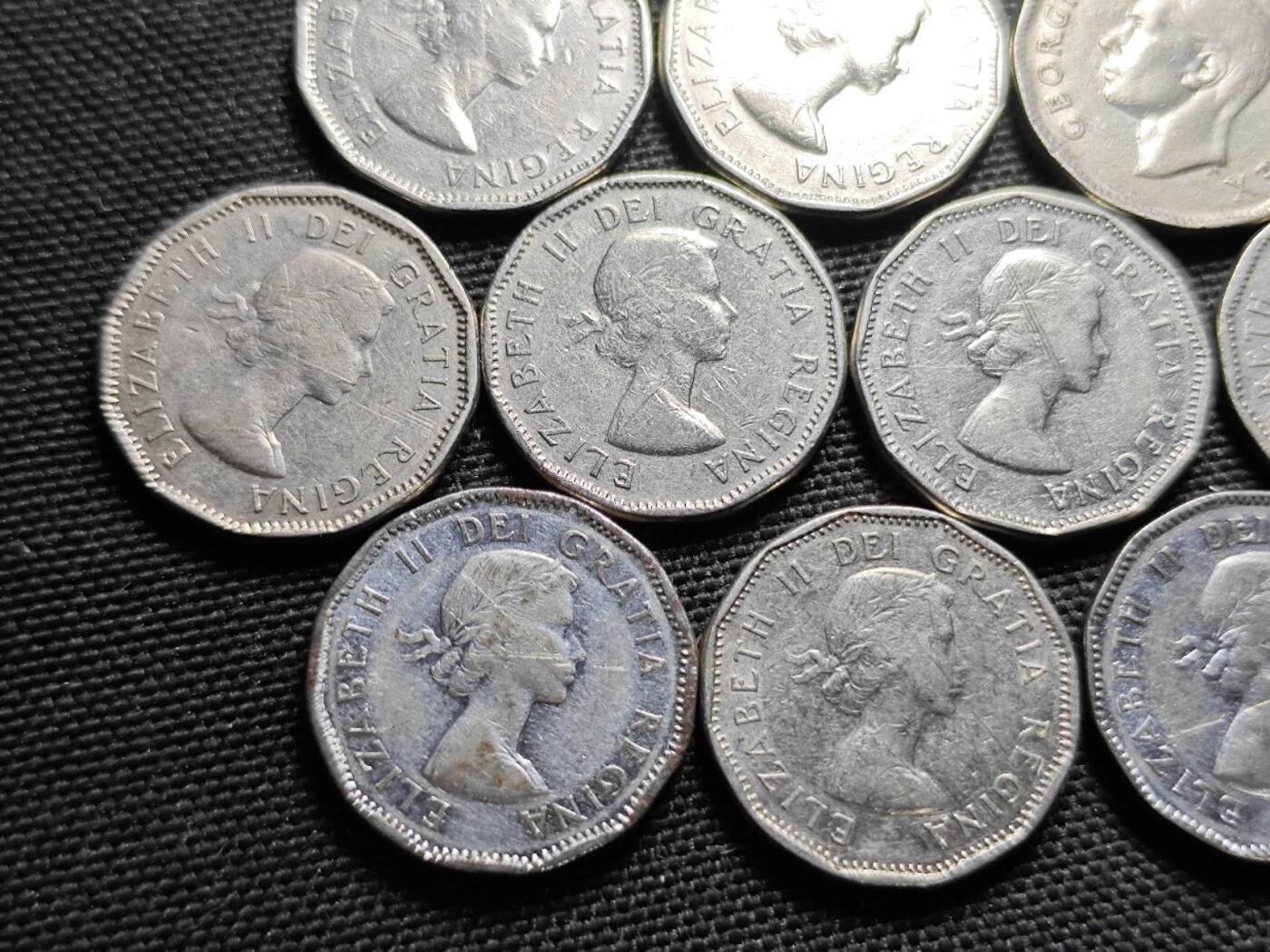 KK钱币收藏小铺 《套币 好品/批量散币专场》  2月预留时间 周末发货  加拿大多边形5分一组19枚