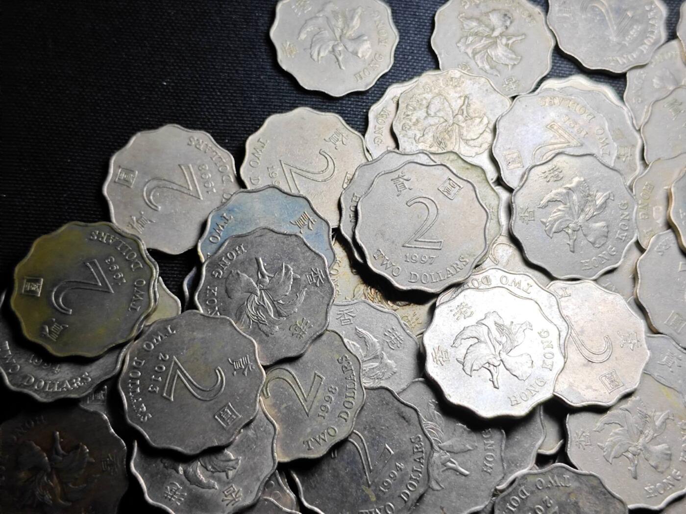 KK钱币收藏小铺 《套币 好品/批量散币专场》  2月预留时间 周末发货  香港2元236枚一组！