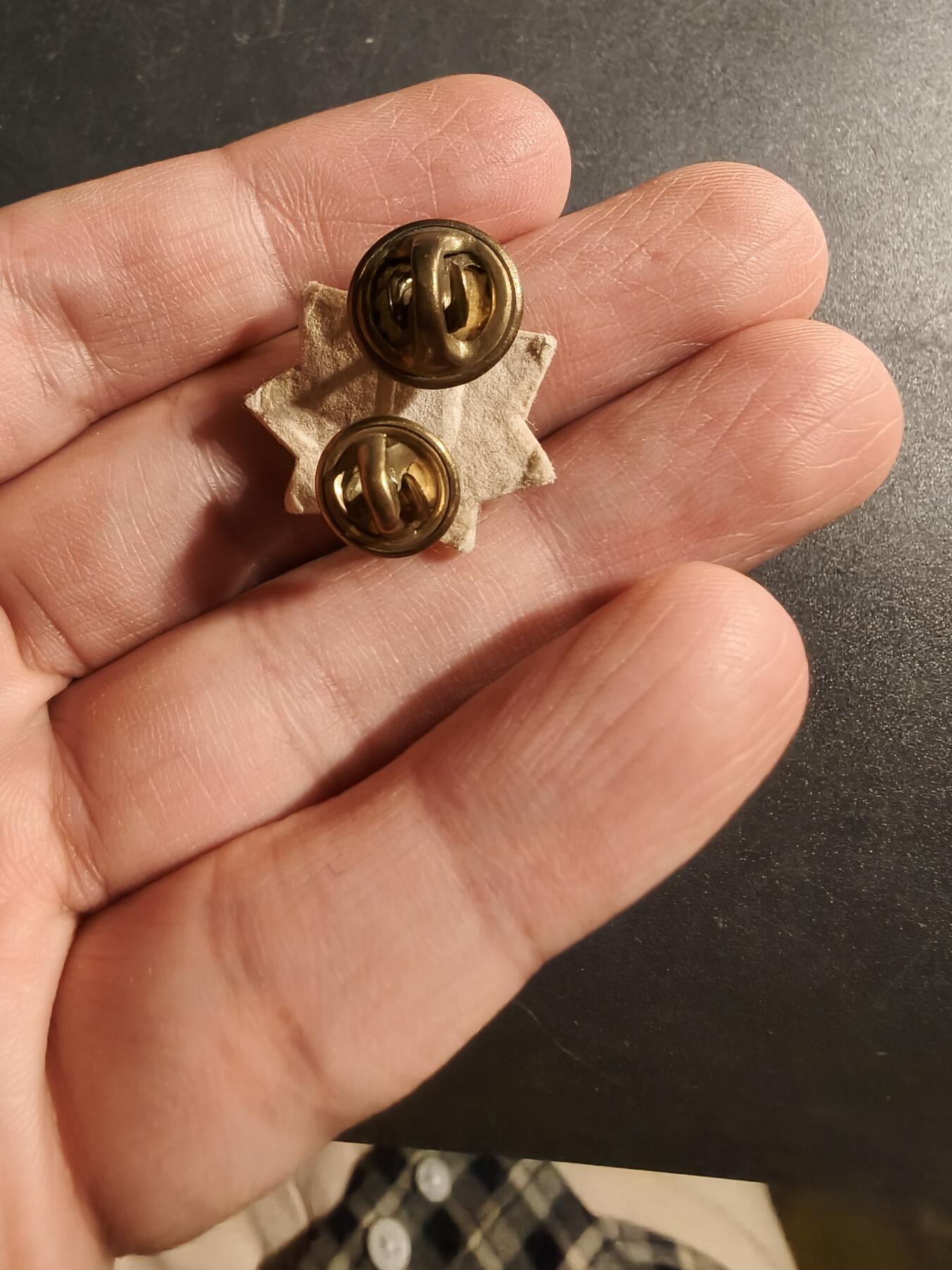 老王徽章第173期 美国陆军少校军衔领章   金属丝版本