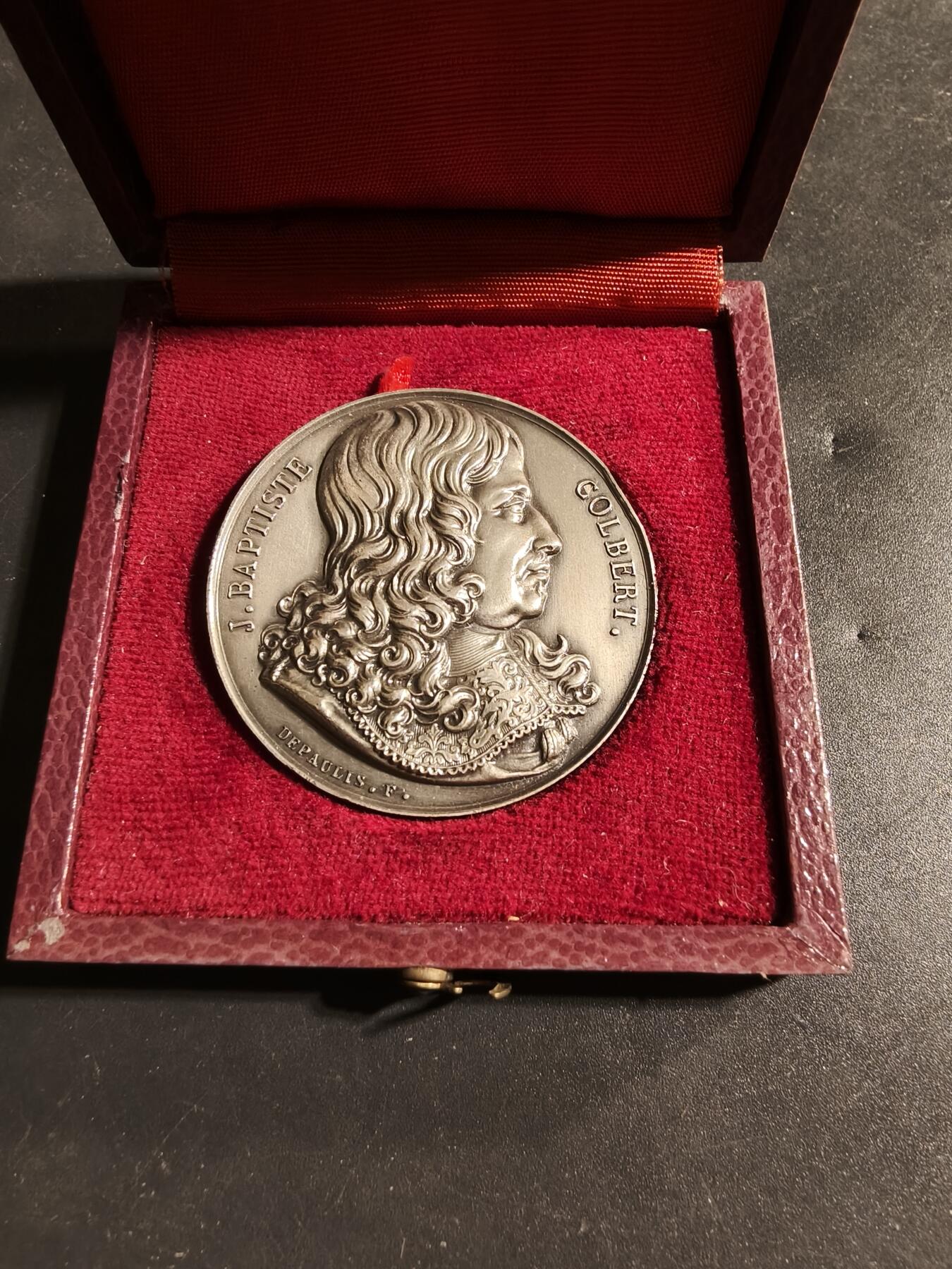 老王徽章第173期 法国兰斯工商会大银章    原盒     950银     直径41mm     重量37.3g