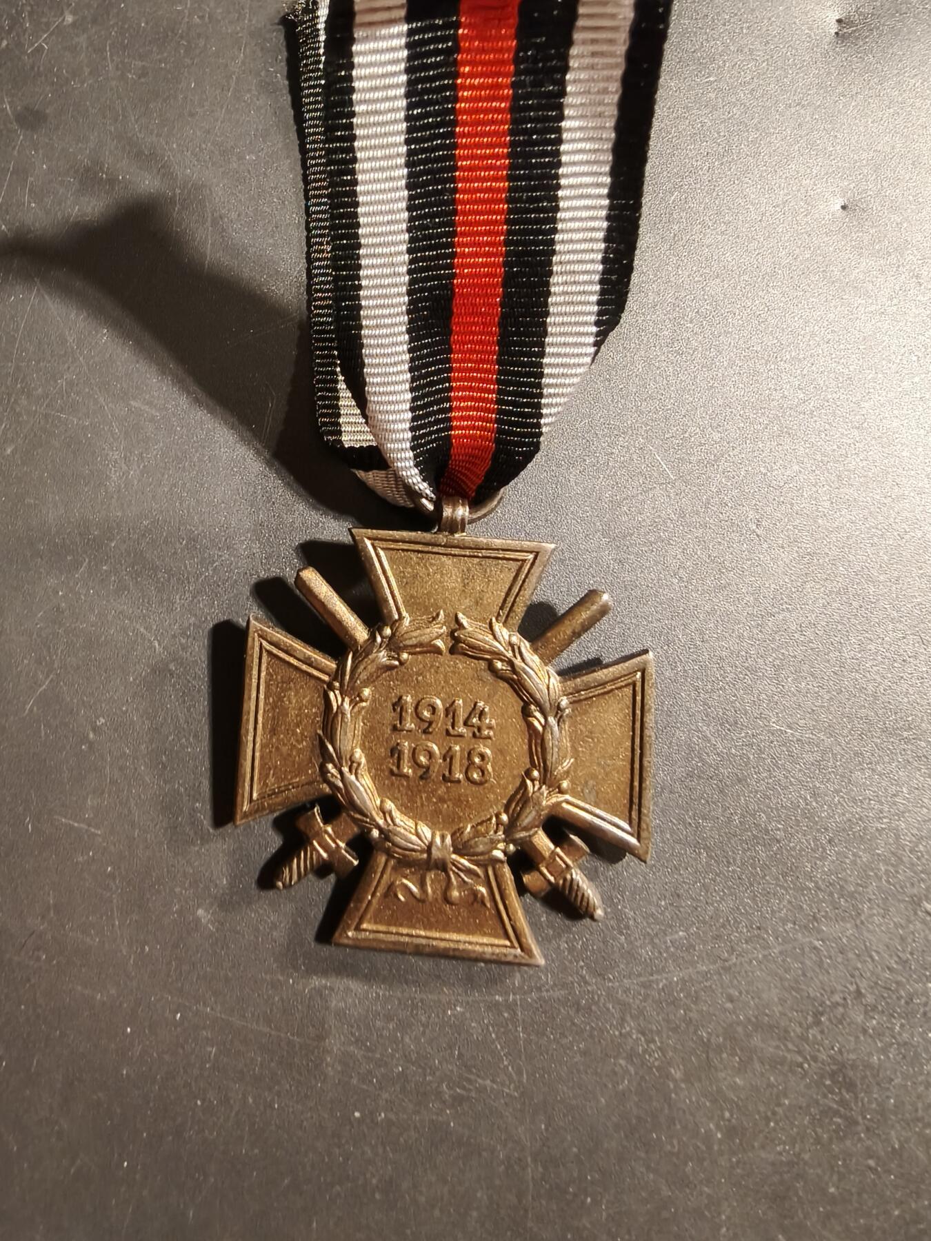 老王徽章第173期 德国一战兴登堡十字奖章    带厂标