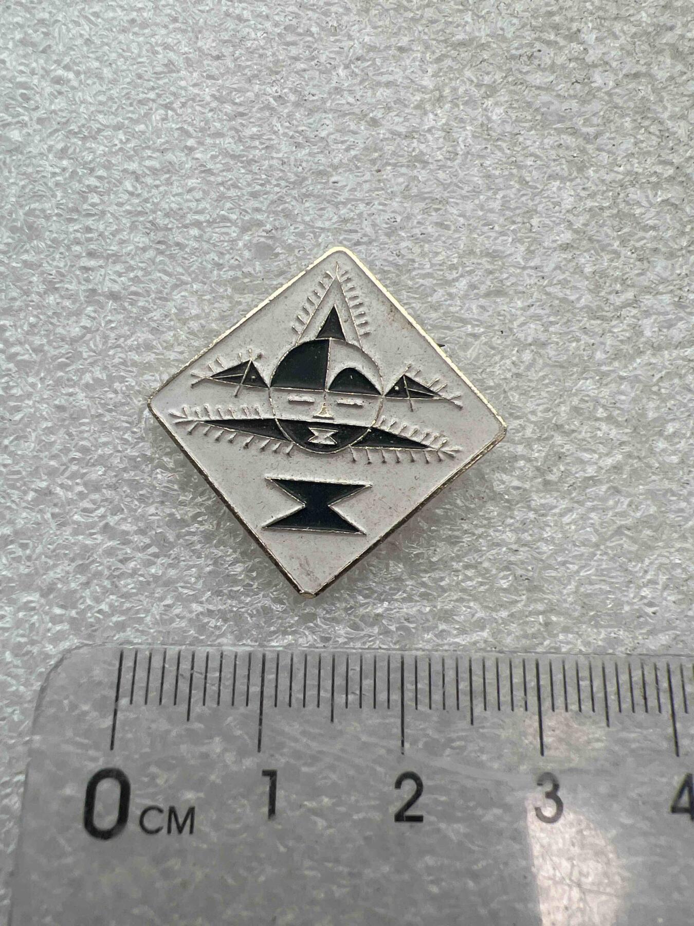 真品像章、纪念章 真品像章、纪念章