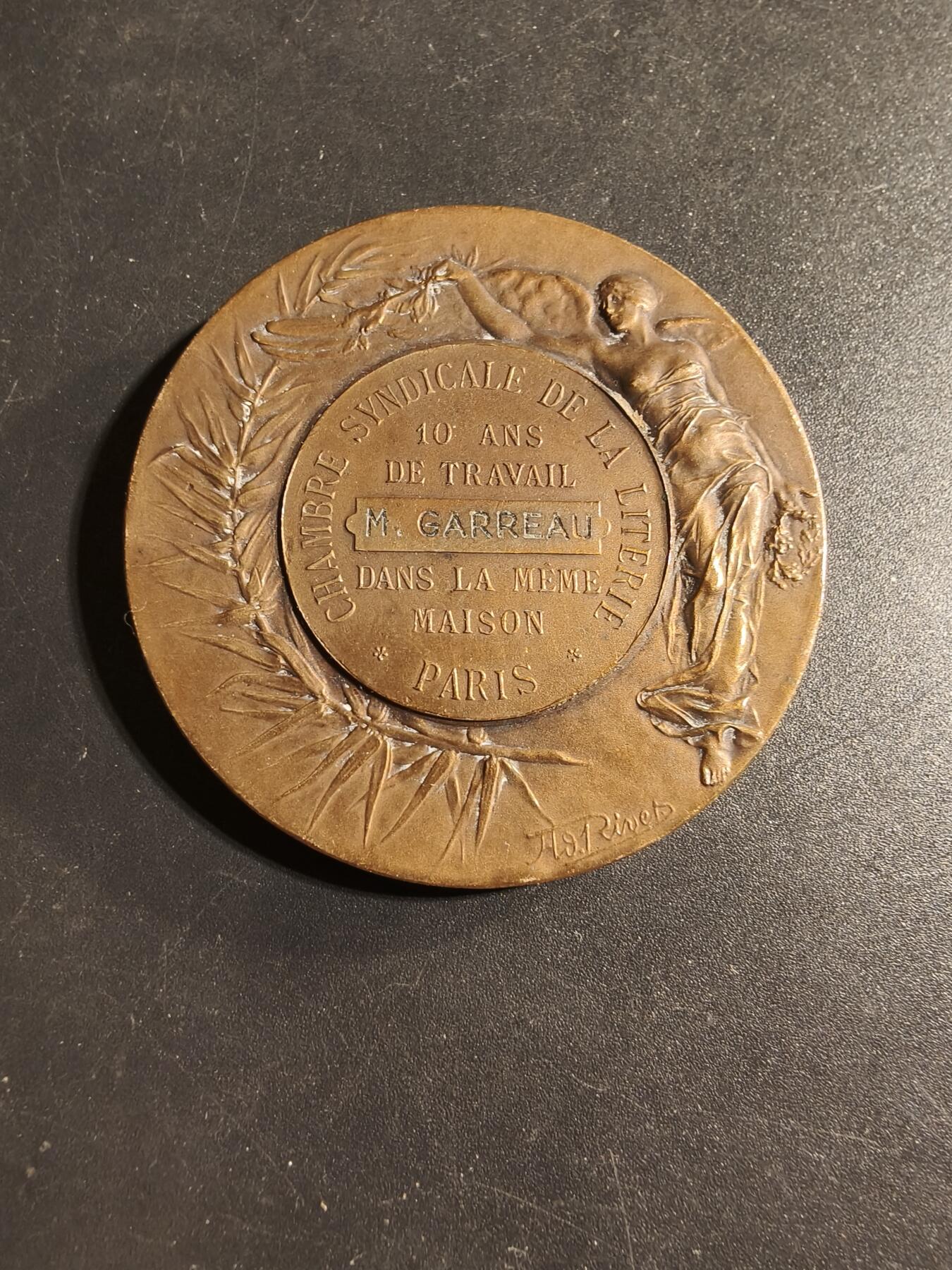 老王徽章第173期 法国床上用品工会大铜章     原盒     公鸡头玛丽安娜       大师波特作品       直径50mm      重量48.4g