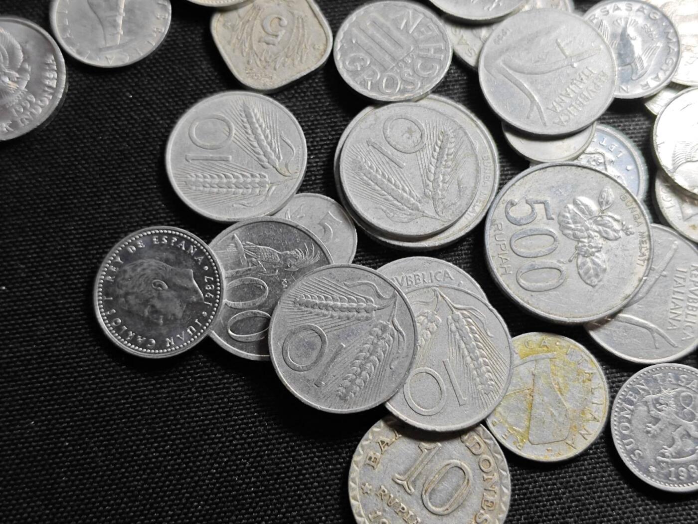 KK钱币收藏小铺 《套币 好品/批量散币专场》  2月预留时间 周末发货  各国各面值铝币一组100枚！