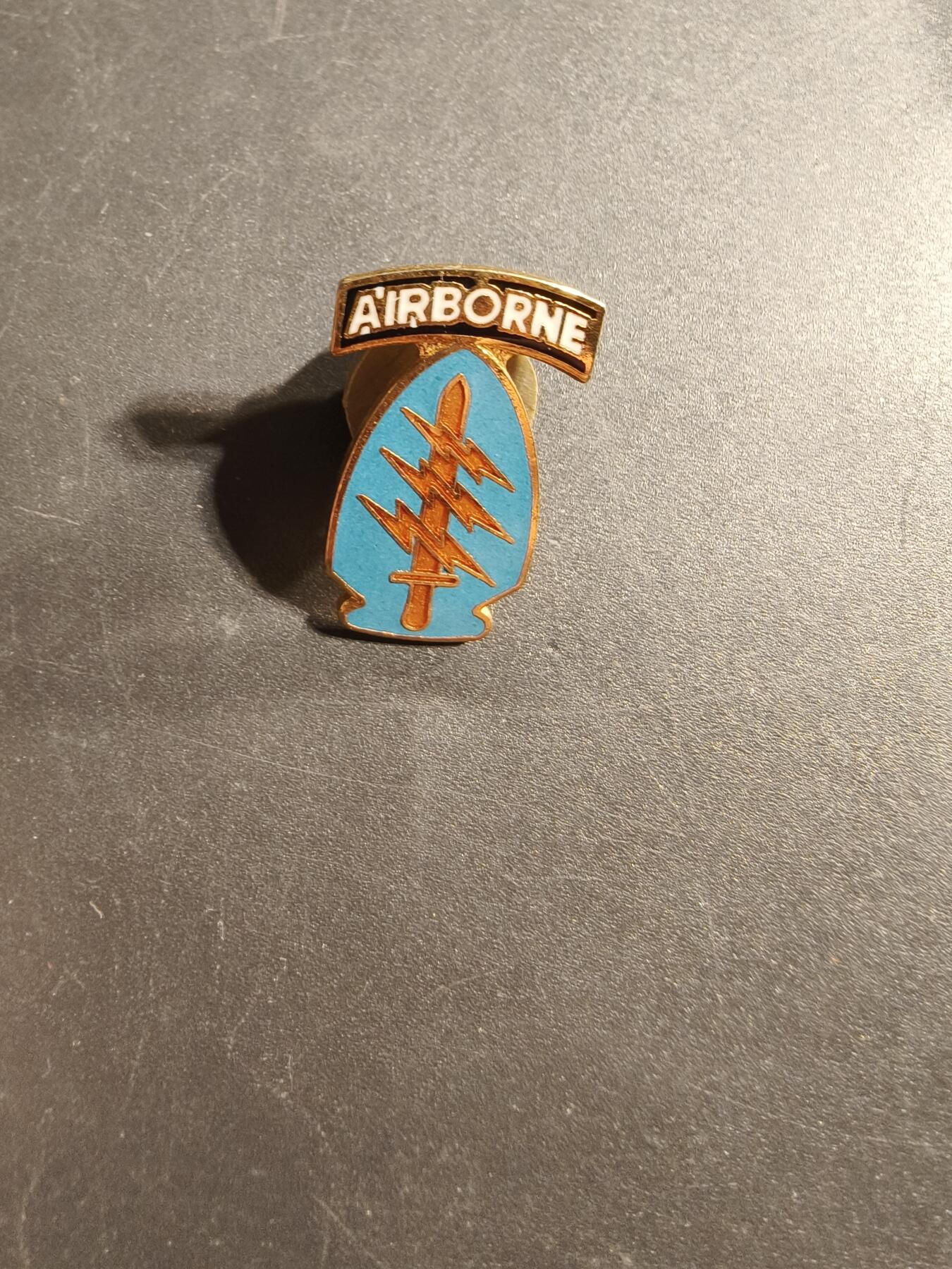 老王徽章第173期 美国陆军绿色贝雷帽特种部队证章