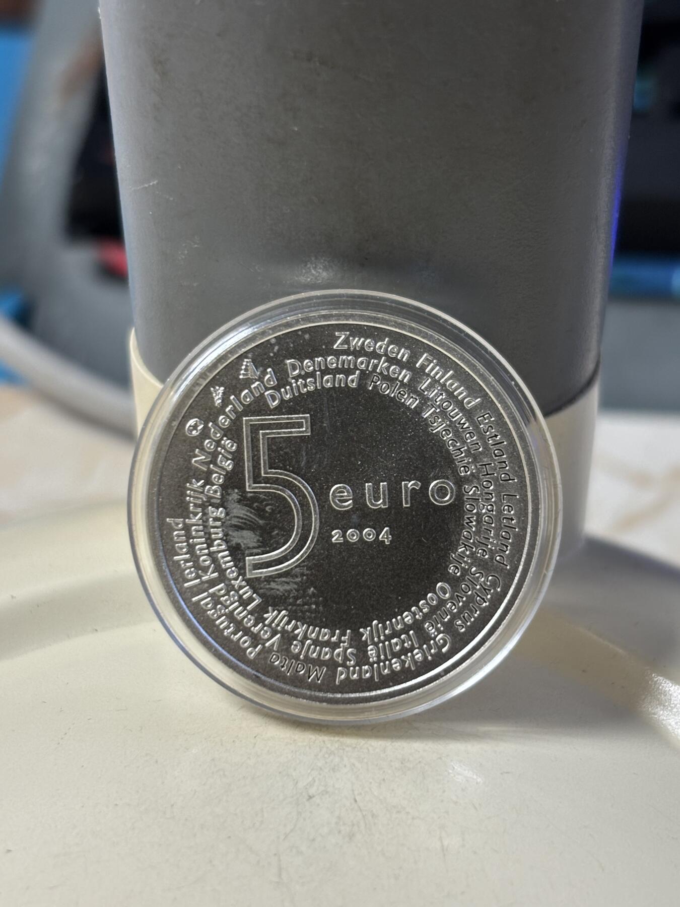 第186期拍卖 荷兰2004年欧盟东扩 欧洲之星 贝娅特丽克丝银币，11.9克，925银，有白斑，银价198