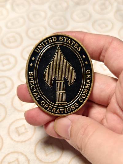 抚柳草堂-第五期章牌钱币（元旦欢庆场） 奖章勋章限时免佣 满百包邮 放漏专场 - 美国特种作战司令部大型纪念章 57*46mm 品相如图