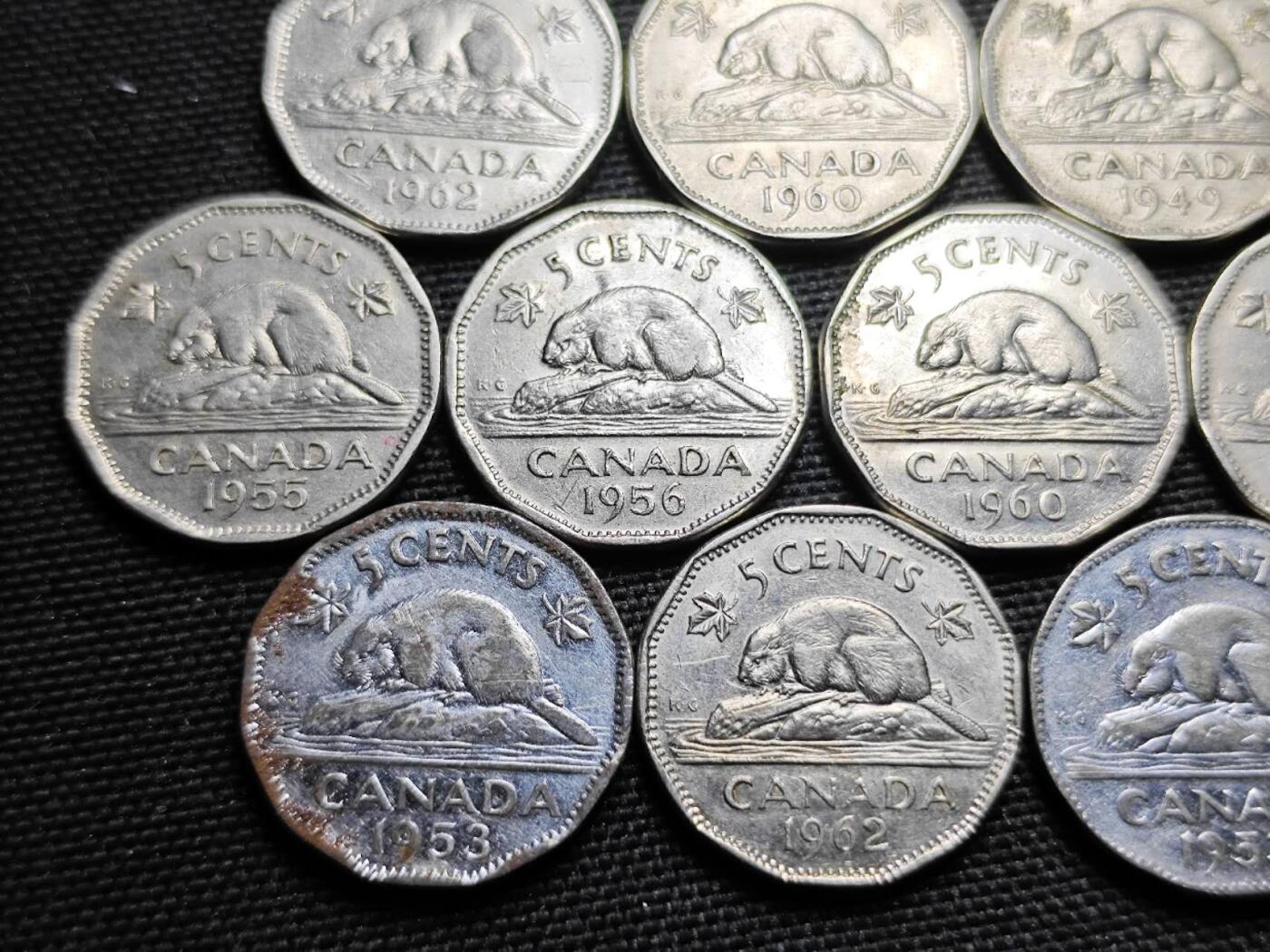 KK钱币收藏小铺 《套币 好品/批量散币专场》  2月预留时间 周末发货  加拿大多边形5分一组19枚