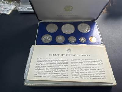 ❤️【币观天下】❤️ 第337期钱币拍卖- 2026.1.2周五晚上6点半场-长期征集拍品 - 牙买加1975年官方精制套币含2枚大银币42.8+41.6克925银