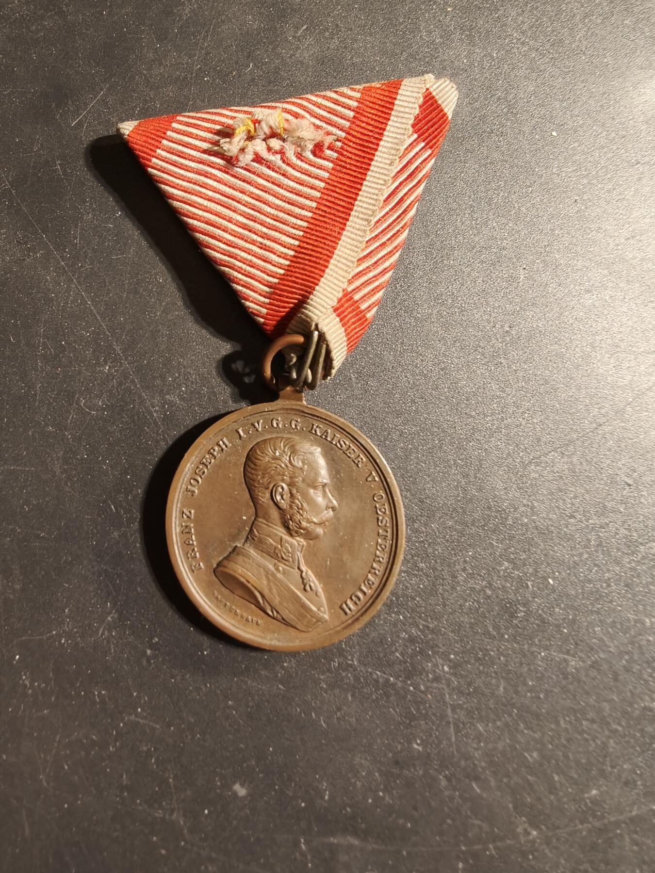 老王徽章第173期 奥匈帝国铜级勇敢奖章    弗朗茨版