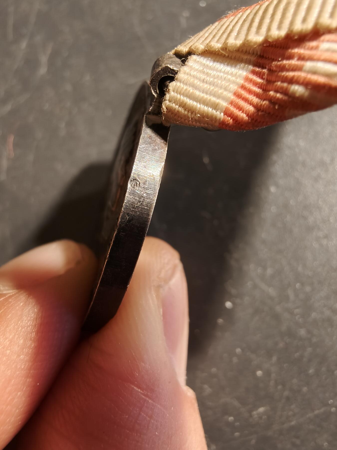 老王徽章第173期 奥匈帝国银级勇敢奖章   卡尔版    银质带银标