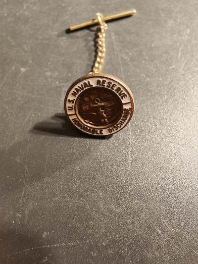 老王徽章第173期 - 美国海军预备役荣誉退役证章