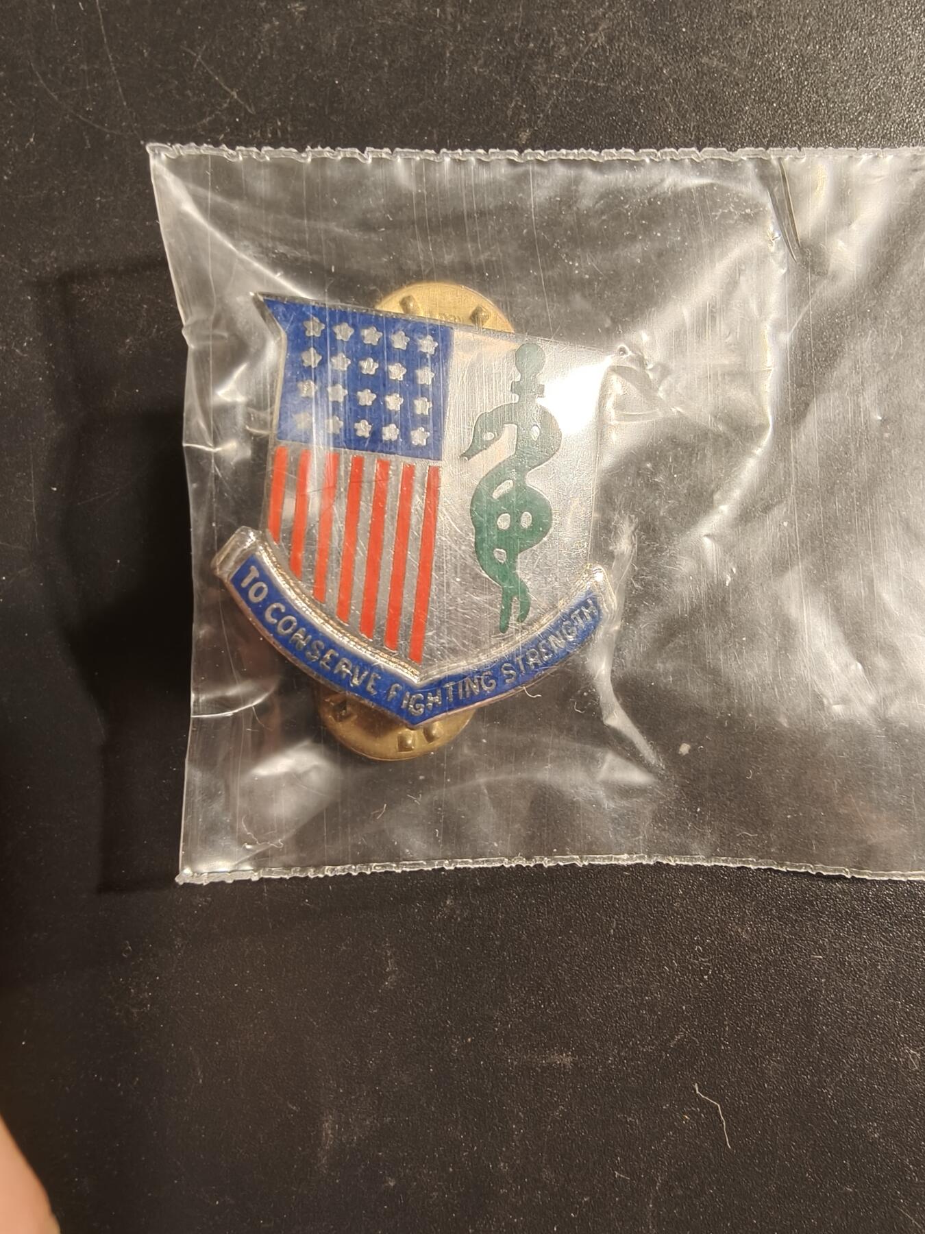 老王徽章第173期 美国陆军医疗部证章