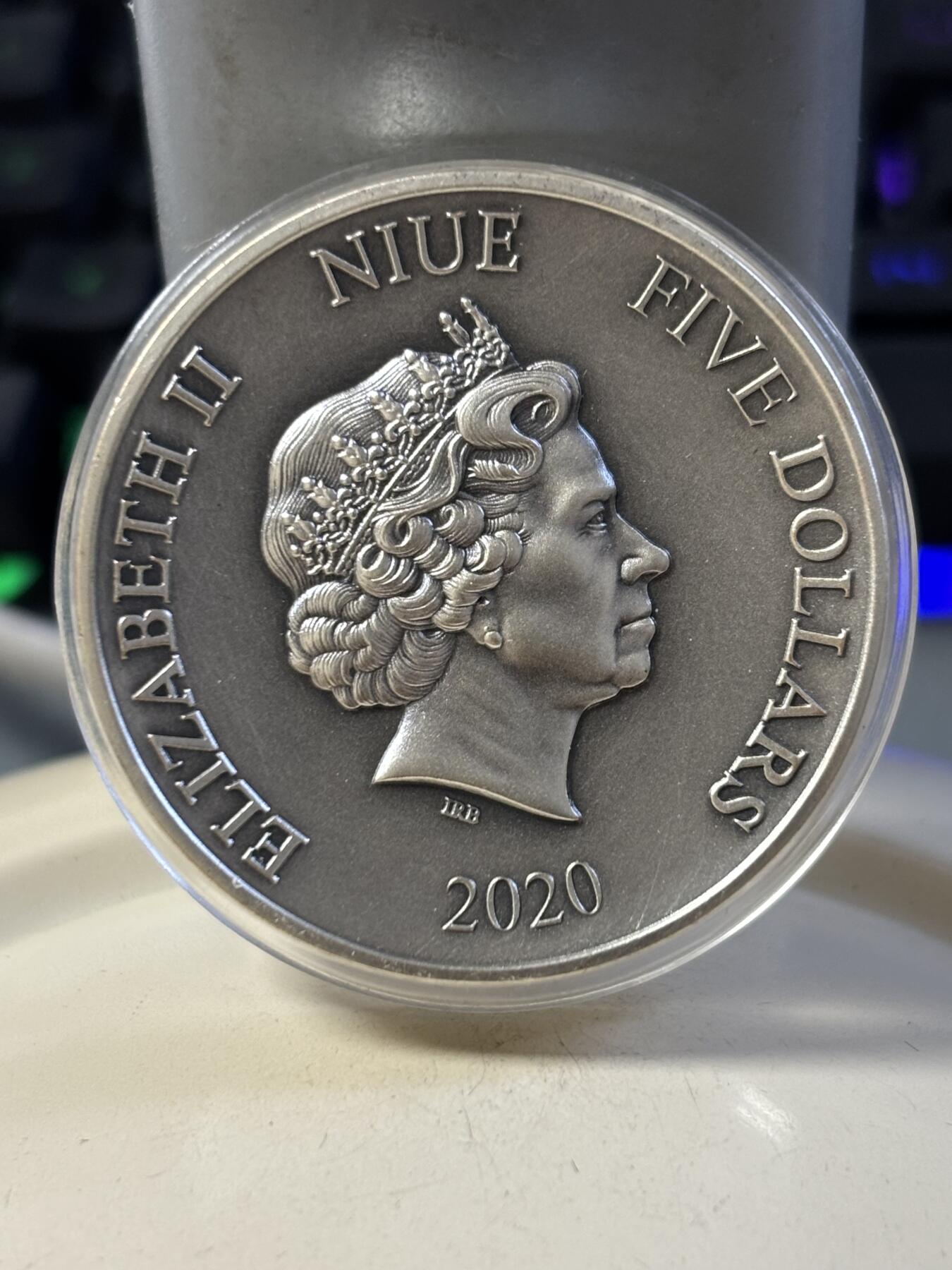 第186期拍卖 纽埃2020年齐天大圣孙悟空2盎司纪念银币，999银，银价1120