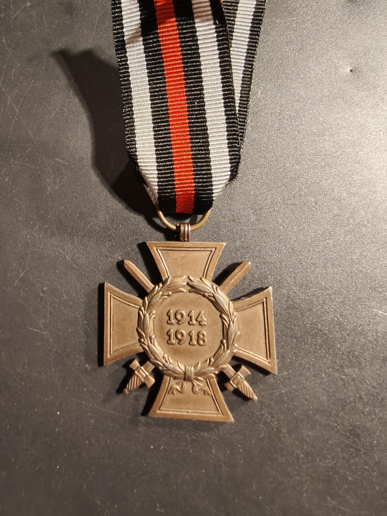 老王徽章第173期 德国一战兴登堡十字奖章    L.NBG.厂标