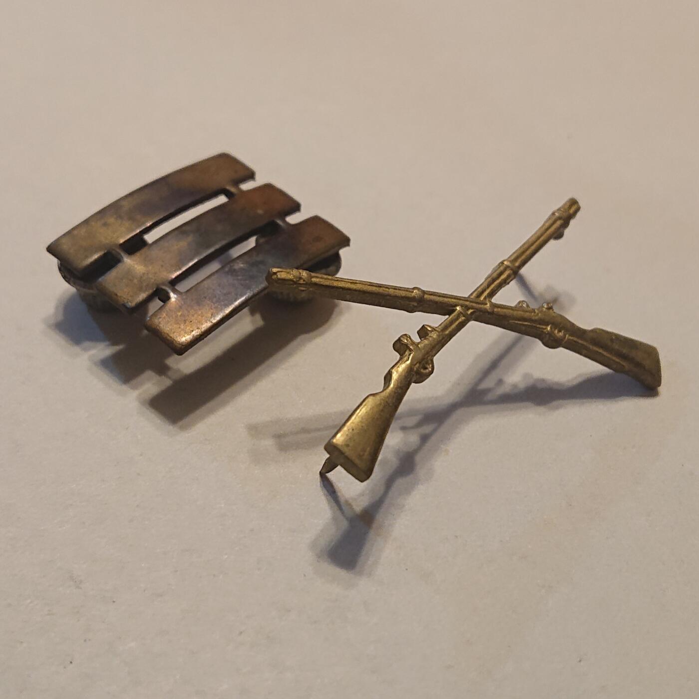 【第肆場】近代勋奖章徽章服饰杂项专场 民国步兵上尉阶级符号领花