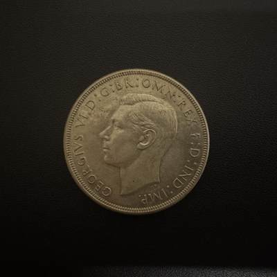 【铜匠收藏】★第135加场★客户代拍 银币场。不寄存，150包邮。不满150元，支付5元运费。《接受代拍 代送NGC评级》 - 澳大利亚1937年乔六皇冠1克朗银币 28.28g 92.5%银 好品种