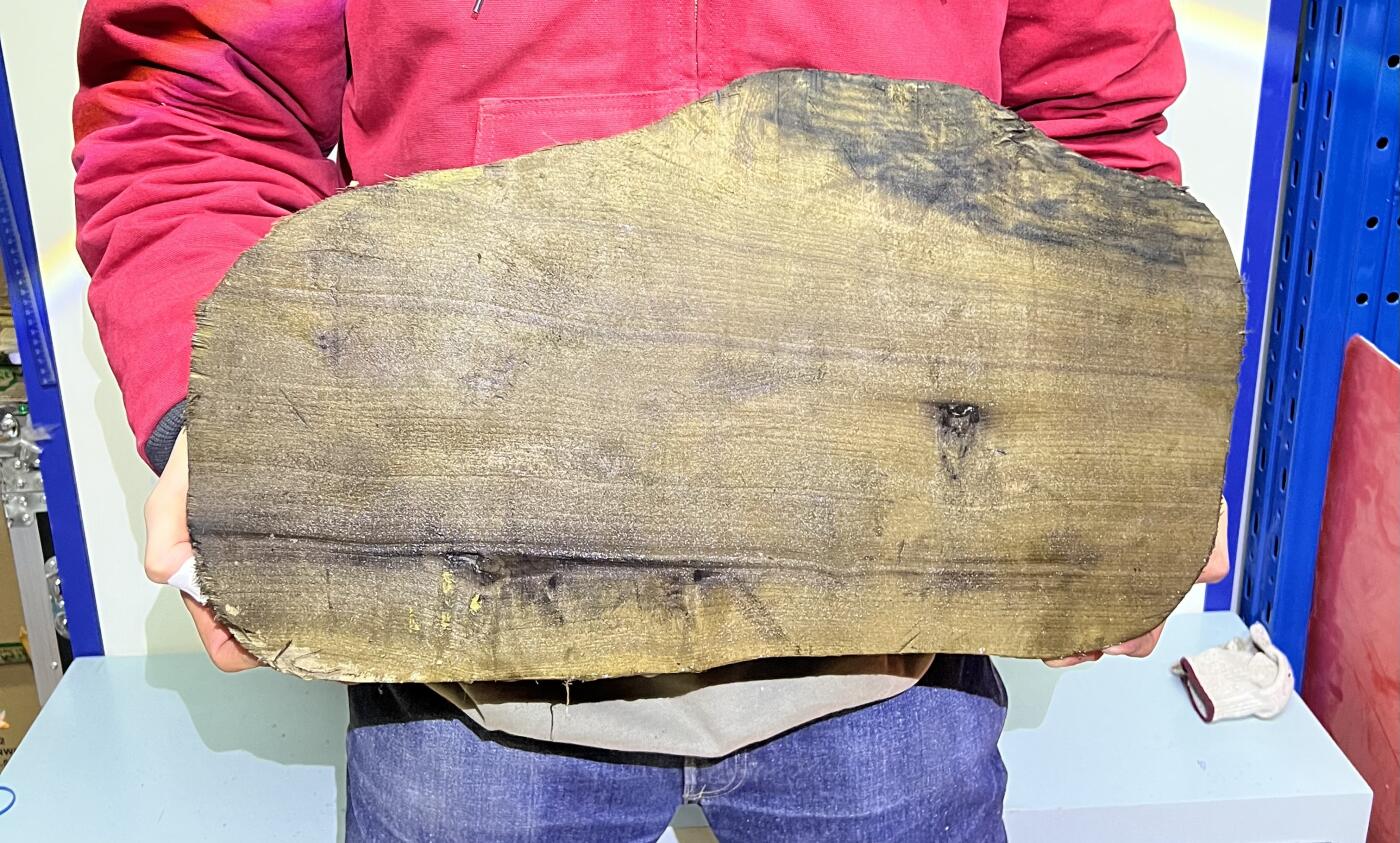 零元拍： 1231-3金丝楠 茶盘，尺寸约515/240/290/厚40MM，满果香，满金丝满水波，未上漆上蜡。重量约4.5公斤