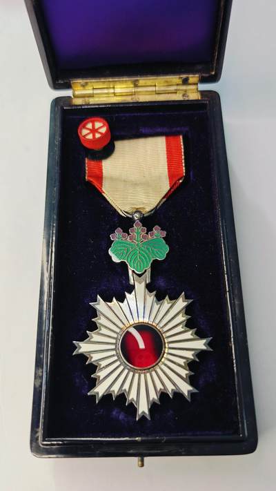 东亚勋章徽章主题拍卖5 - 勋六等单光旭日章