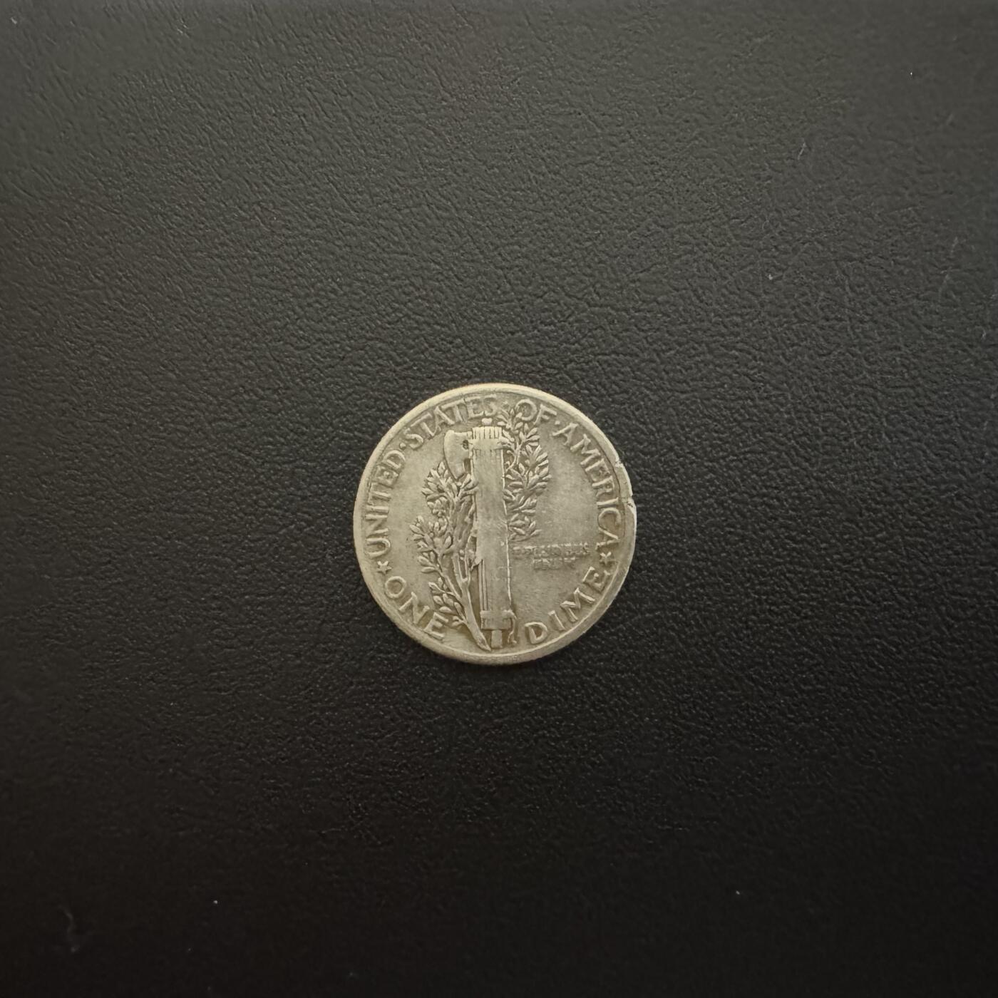 【铜匠收藏】★第135加场★客户代拍 银币场。不寄存，150包邮。不满150元，支付5元运费。《接受代拍 代送NGC评级》 美国1944年墨丘利10美分银币 2.5g 90%银