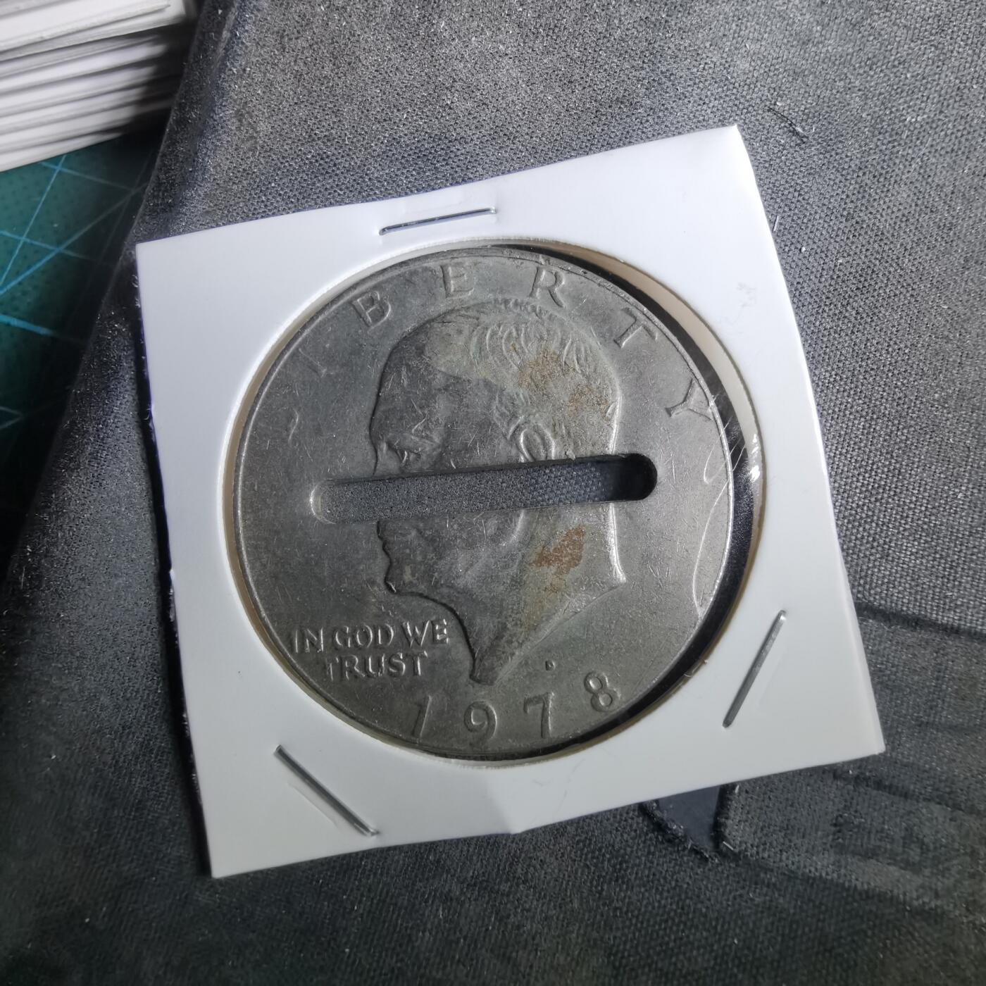 沼泽如烟--第950场 美国1978年一元中间有长条缝不知道干啥的