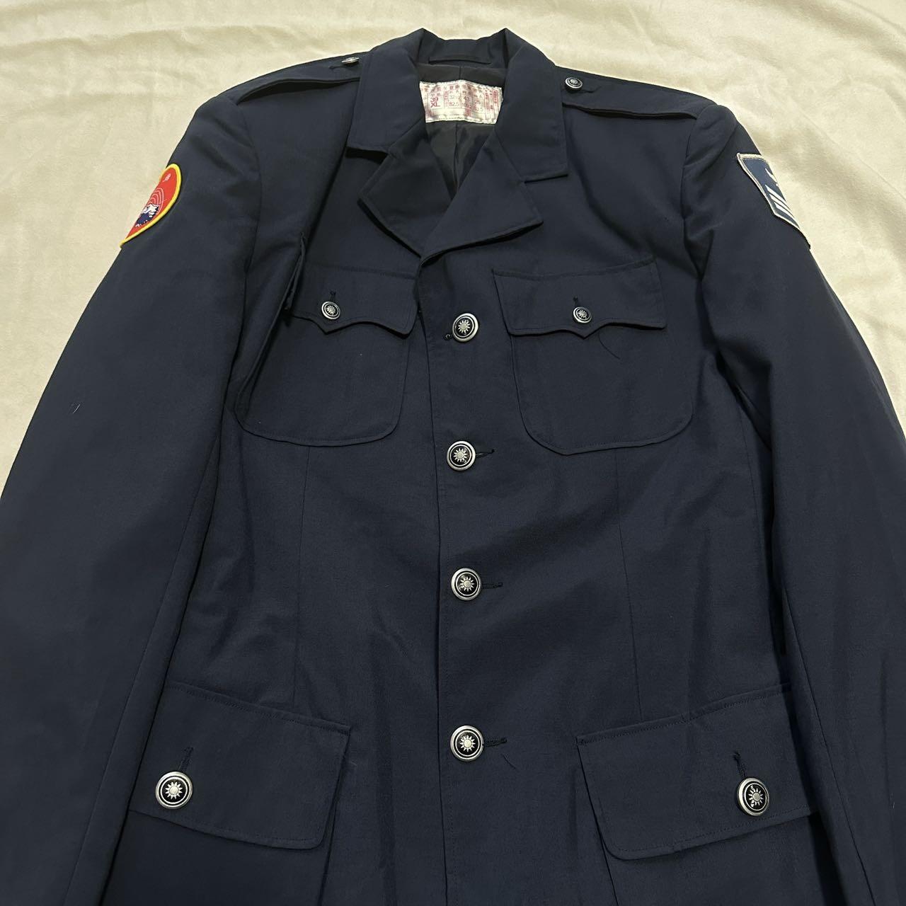 【第肆場】近代勋奖章徽章服饰杂项专场 民国时期 空军藏青色忠勇臂章常礼服