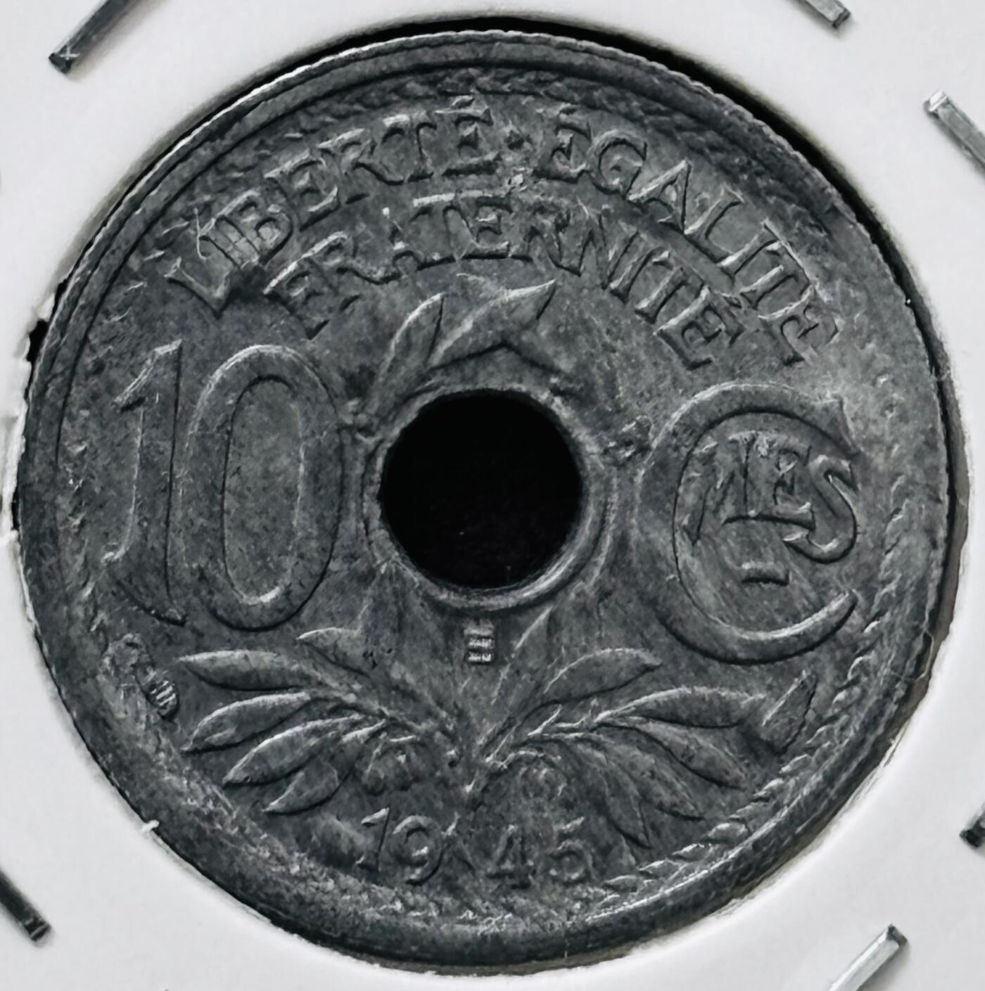 文馨钱币收藏 迎新纳福2026新年第一场（第 287 场）金银老铜币拍卖 稀少未流通状态 1945 年法国 10 分锌币，第五版本首发年只发行两年 B 版