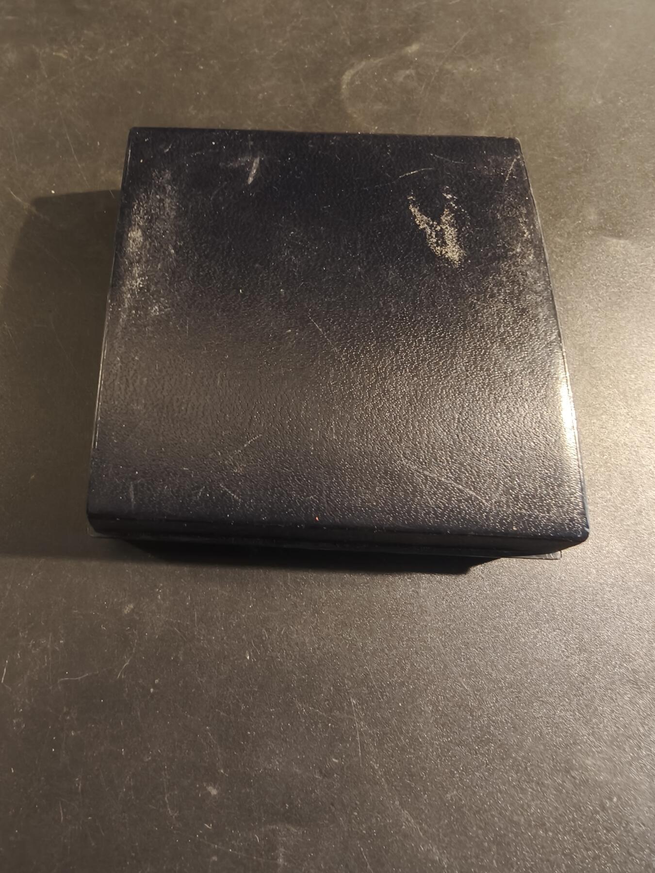 老王徽章第173期 法国公证处与存托银行大铜章 原盒 直径60mm 重量134.2g 正面人物为雅克·库雅斯，他是法国文艺复兴时期著名的法学家和古典学者。