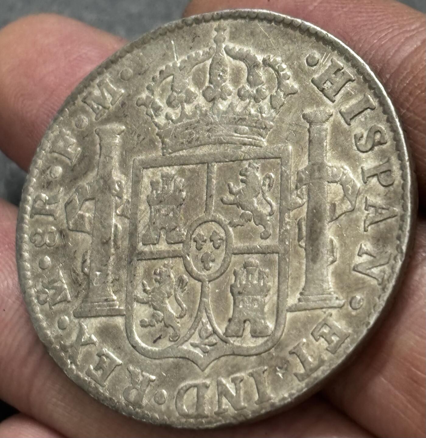 文馨钱币收藏 迎新纳福2026新年第一场（第 287 场）金银老铜币拍卖 少见美品 1789 年西班牙卡洛斯三世双柱大银币，流通美品带一点点小戳，也是当时货币流通历史见证之一