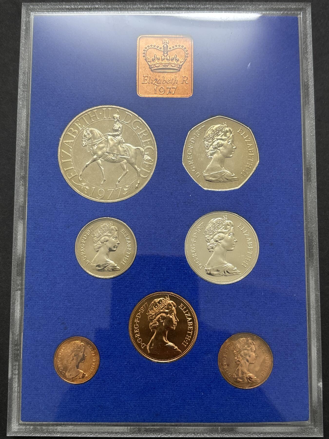 文馨钱币收藏 迎新纳福2026新年第一场（第 287 场）金银老铜币拍卖 原封原盒全新  1977 年英国 1/2 便士--登基 25 周年 1 克朗精制币带铜章一套