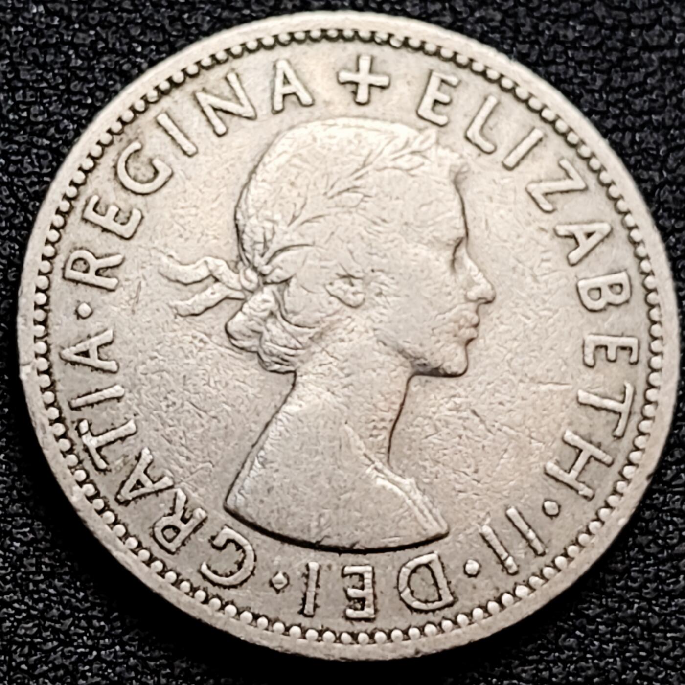 泉币菌-第160场-新年第三场 精品福利场 1955年 英国2先令镍铜硬币 伊莉莎白二世 28mm