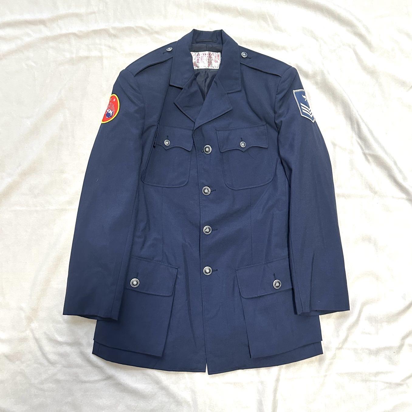 【第肆場】近代勋奖章徽章服饰杂项专场 民国时期 空军藏青色忠勇臂章常礼服