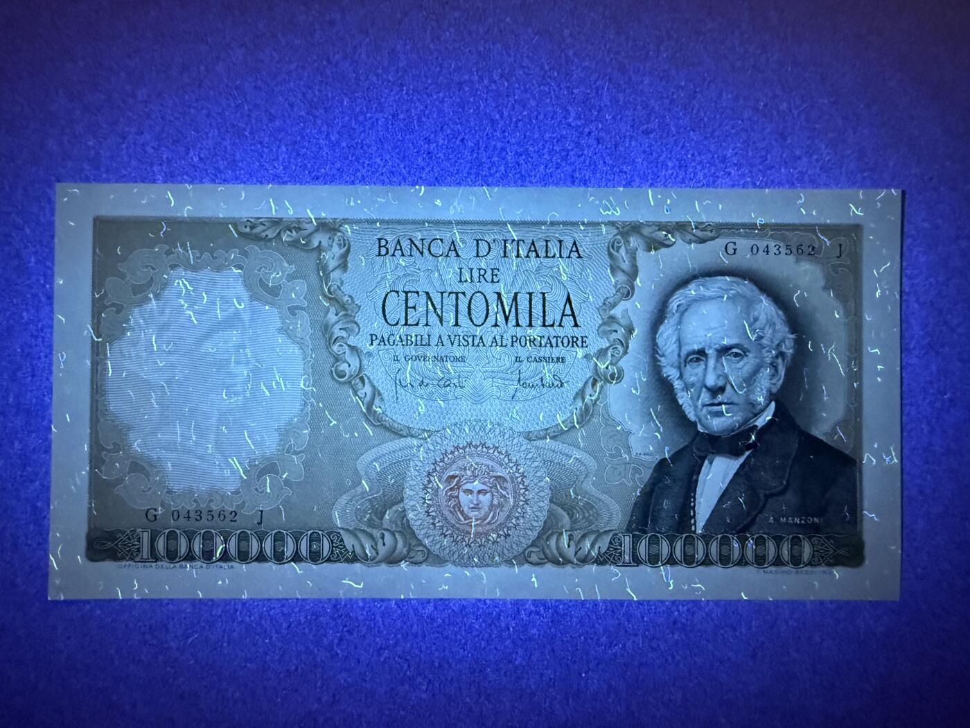 《艾美收藏》第227期-1.3周六外币黄金场-马年首拍 意大利100000里拉 UNC 1970年 意大利作家曼佐尼 稀少品种