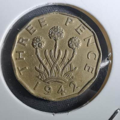 沼泽如烟--第950场 - 英国1942年3便士