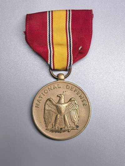 小驴勋章奖章收藏1月2日周五晚六点拍卖（珍爱和平，收藏战争，铭记历史，勿忘国耻，忠党爱国。有偿代拍，送拍规则在简介最后，参拍须阅读规则后再参拍，关系到运费包装发货时效真假辨别等关键信息，拍卖时不再发原图，看大图店主微信码在拍卖店铺介绍里） - 美国国防奖章