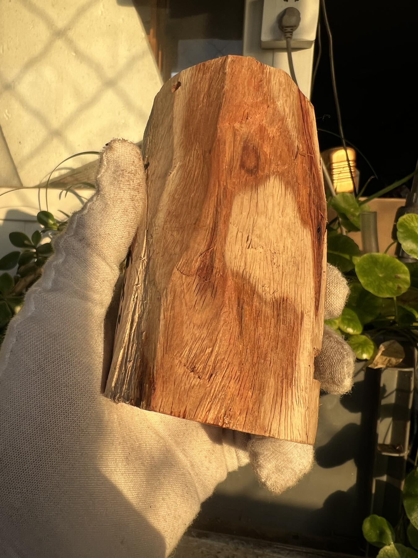 零元拍：  NO56-2 海南黄花梨原料。尺寸约105/50/50MM