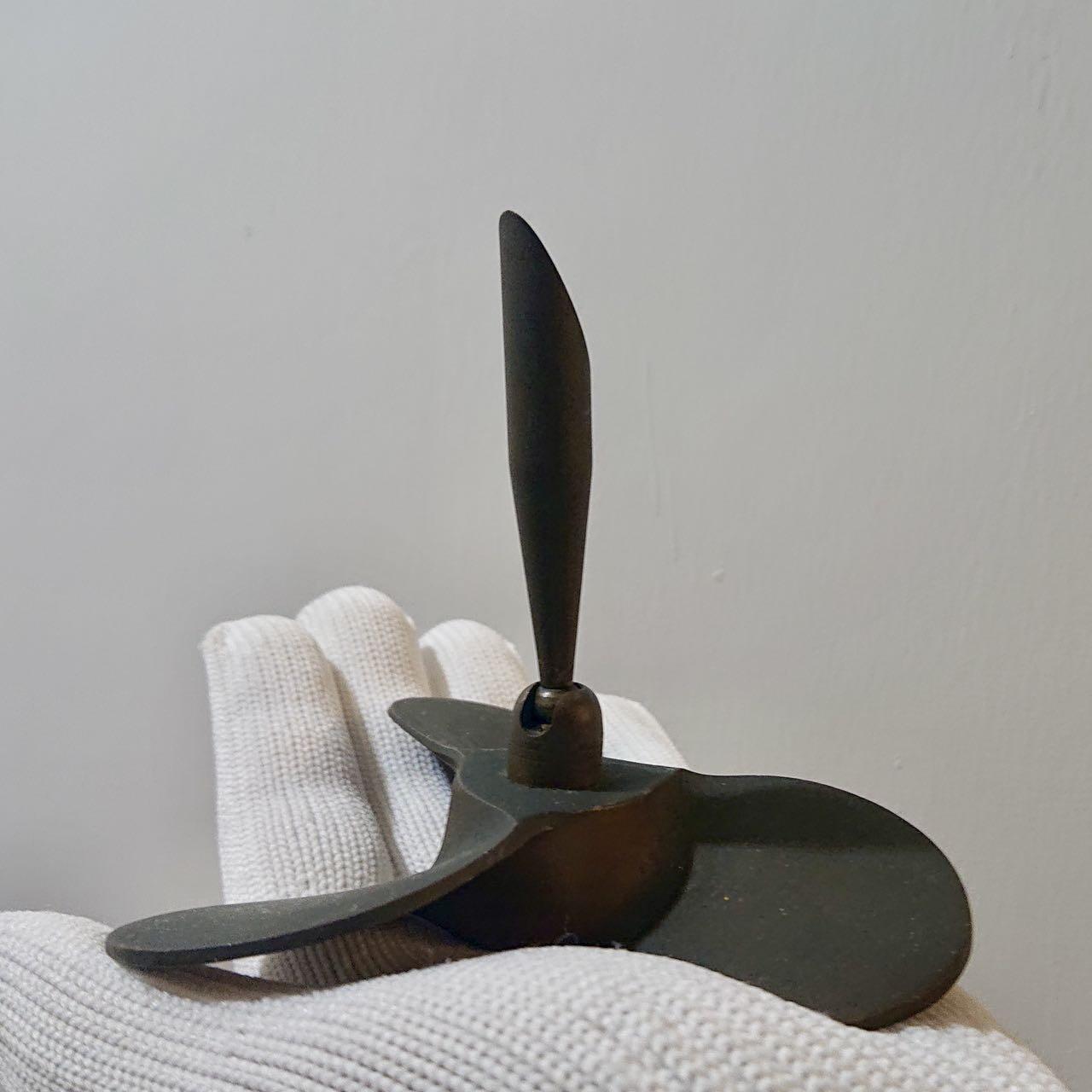 【第肆場】近代勋奖章徽章服饰杂项专场 民国海军军官办公室黄铜钢笔座