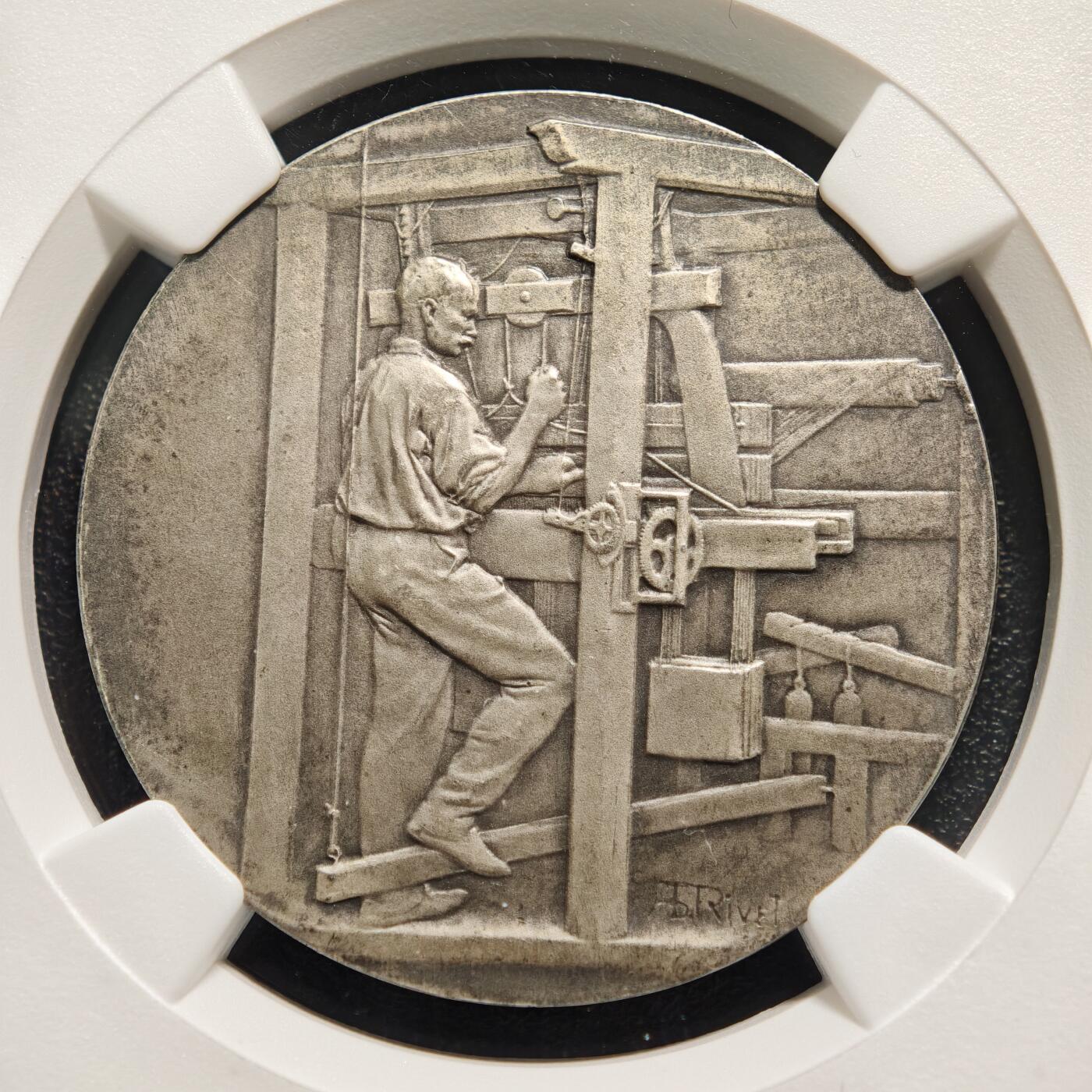 【德藏】世界币章拍卖第160期 1925年 法国纺织品联盟纪念银章 NGC MS64 细节刻画极其细致 原味包浆