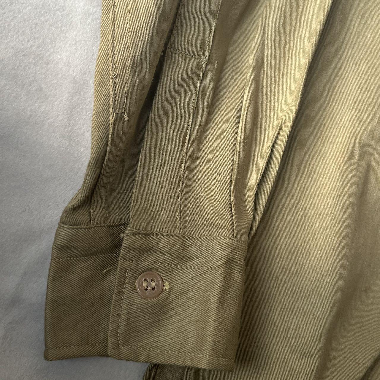 【第肆場】近代勋奖章徽章服饰杂项专场 民国 48年度空军飞官卡其重磅棉作战服—含原衣标—肩宽约44cm 袖长约59cm